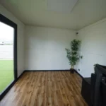 Contenedor Helsinki de 4,80 x 3,50 metros. Ideal como bungalow deportivo - Imagen 3