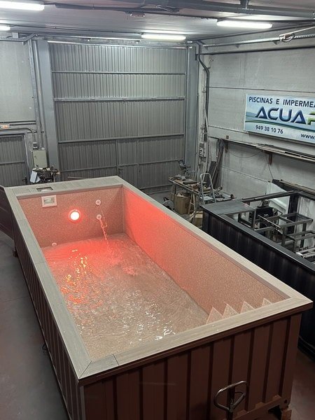 Contenedor piscina de 4m x 1,5 m